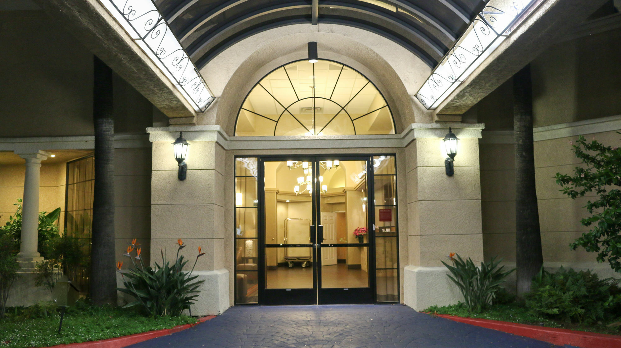 โรงแรมเบสต์ เวสเทิร์น เอสคอนดิโด เอสคอนดีโด ภายนอก รูปภาพ